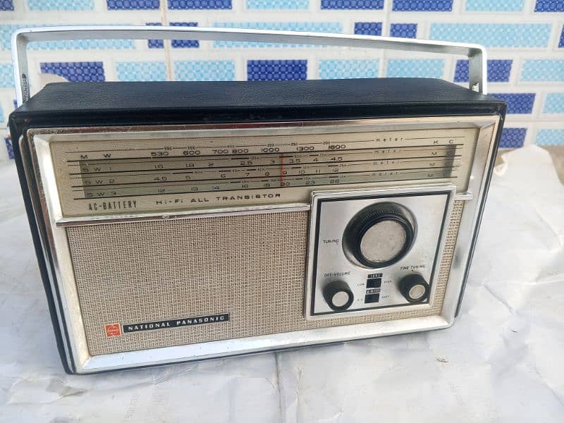 Radio National Panasonic 4 band 1