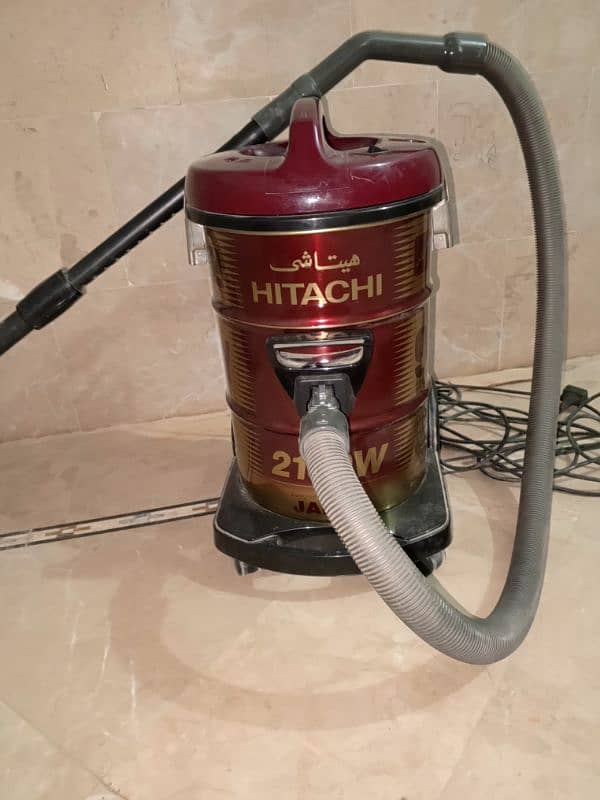 HITACHI 2100W vacuum cleaner 2