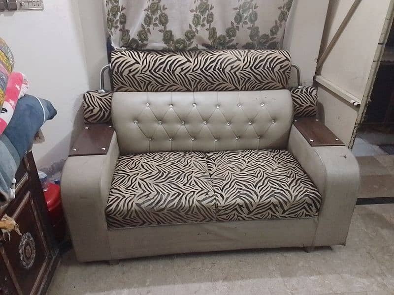 sofa set 2 seter +1 seter 2