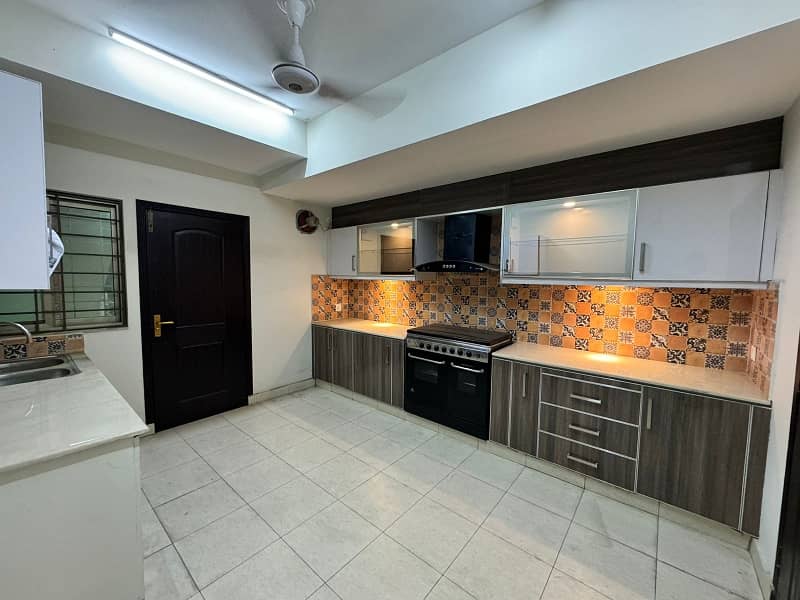 3 Bed Apartment For Sale In Askari 10 Lahore 3