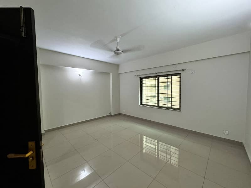 3 Bed Apartment For Sale In Askari 10 Lahore 27