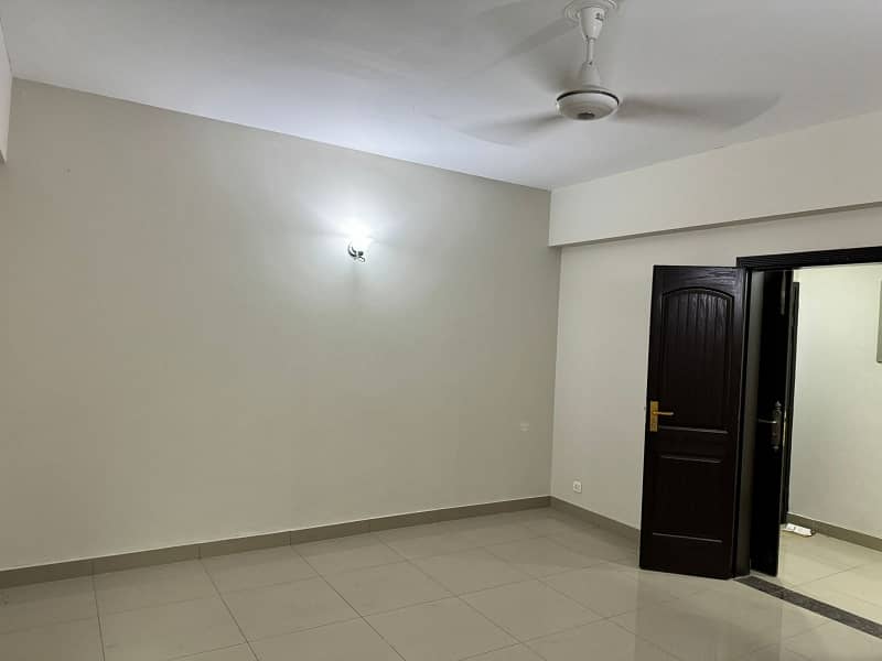 3 Bed Apartment For Sale In Askari 10 Lahore 28