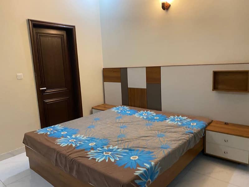 A BEAUTIFUL ONE KANAL HOUSE FOR RENT 26