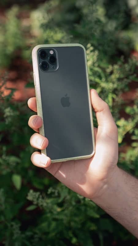 iphone 11 pro 2