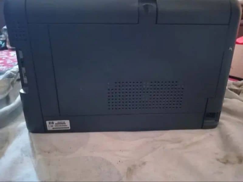 Company Name:"hp". [HP Colour LaserJet CP1515n]. 3