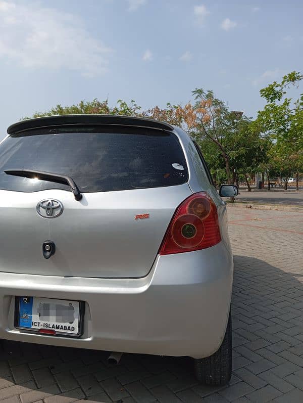 Toyota Vitz Original 1300cc 19