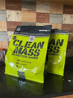 VitaXtrong Clean Protein Mass Gainer bought from SwoleSpartan