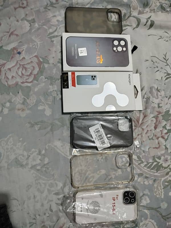 IPhone 15 128GB(only phone) 7