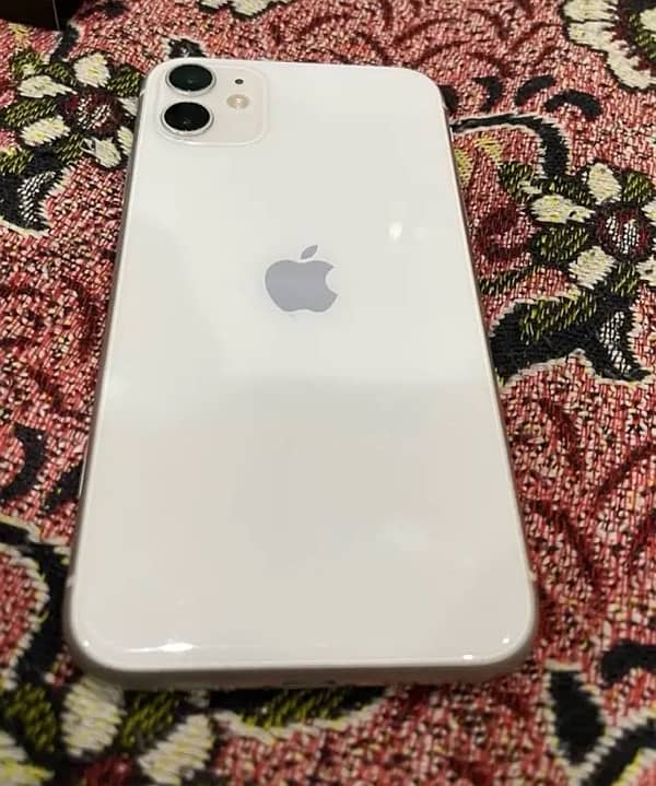 I phone 11 White Colour 5