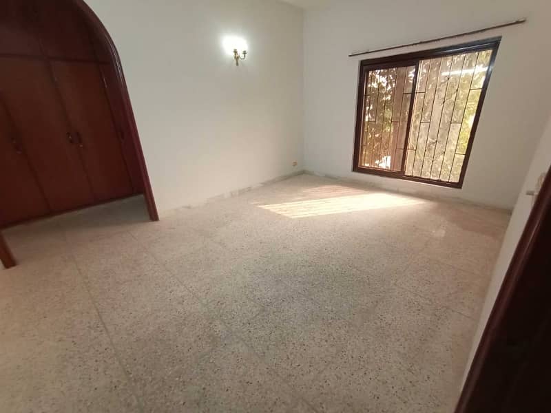 2 Kanal Beautiful House with Basement Hall for Sale in DHA Phase 3 5