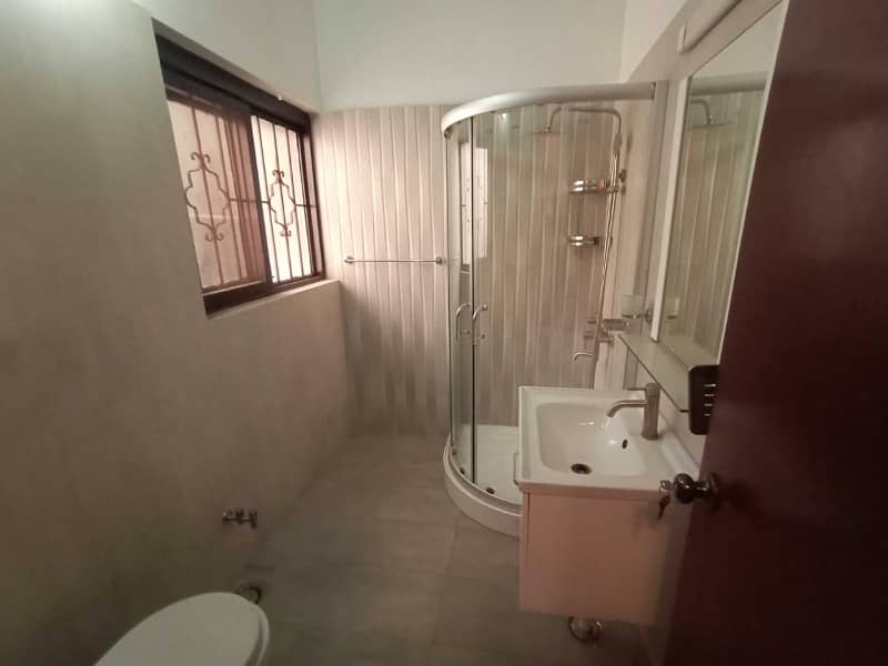 2 Kanal Beautiful House with Basement Hall for Sale in DHA Phase 3 15