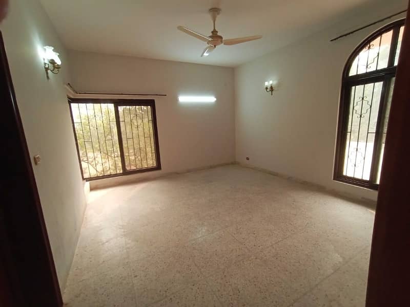 2 Kanal Beautiful House with Basement Hall for Sale in DHA Phase 3 21