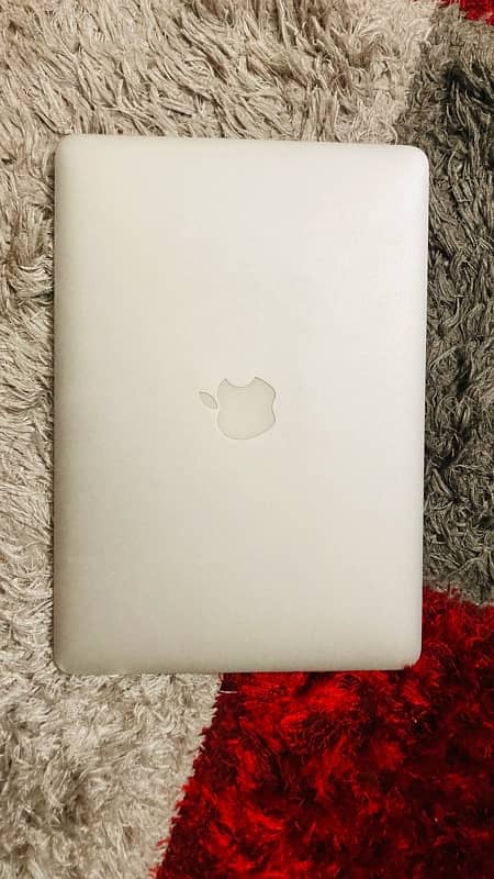 MacBook Air 2017, 13-inch, 4GB RAM, 128GB SSD - Perfect Condition 6