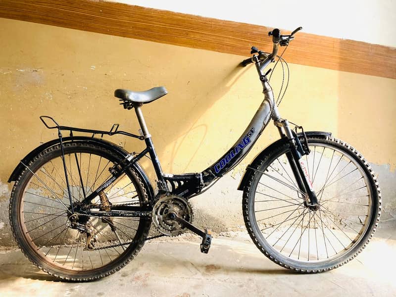 Sleek and Sturdy Bike for Sale – Perfect for Commuting and Fitness 0