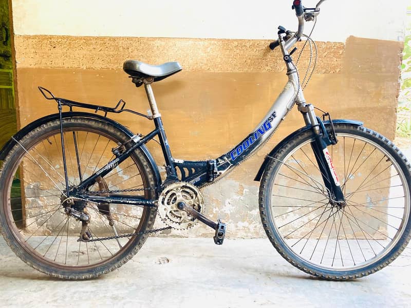 Sleek and Sturdy Bike for Sale – Perfect for Commuting and Fitness 1