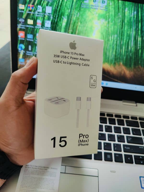 Iphone 15 Pro 20W Original Charger 13