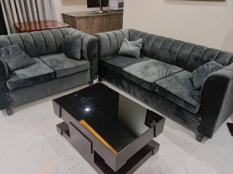 One Bed Beautiful Lavish Fully Furnished Apartment For Rent Near Grand Mosque In Secter E Bahria Town Lahore 1