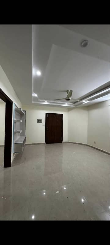 BRAND NEW FLAT FOR SALE IN BANIGALA 0