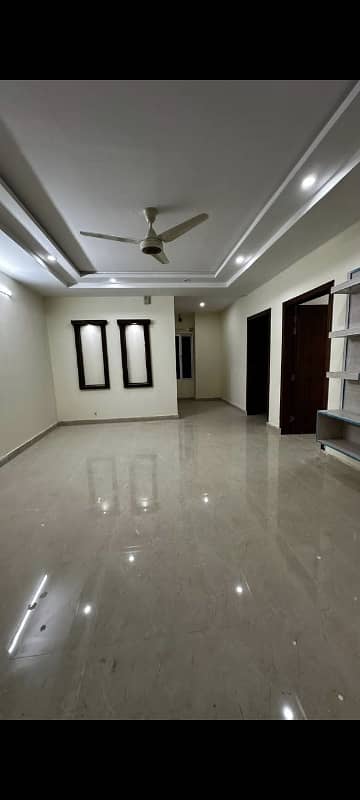 BRAND NEW FLAT FOR SALE IN BANIGALA 8