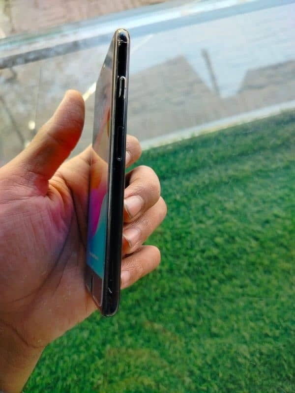 iphone se 2020 all ok water pake phone 2