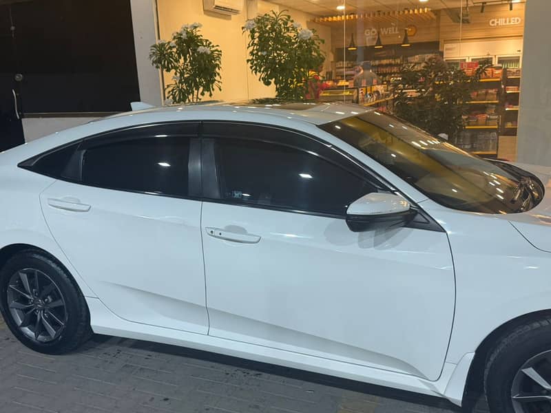 Honda Civic  Oriel 1.8 i-VTEC CVT 2021 6