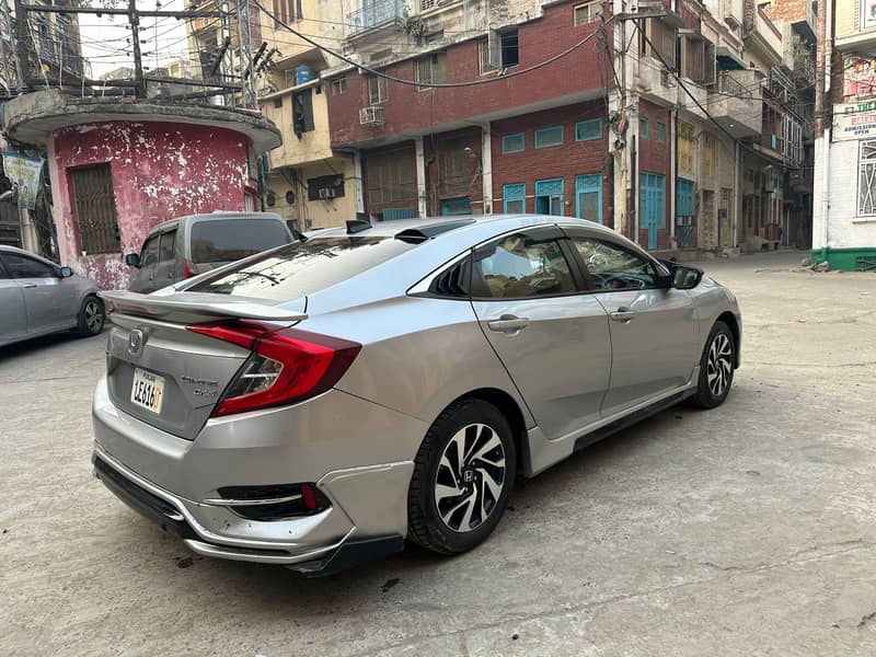 Honda Civic Oriel UG 1.8 I-VTEC 2017-18 8