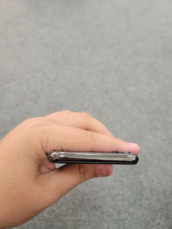 Apple IPhone x 5