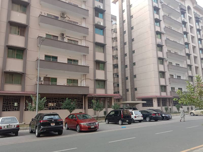 This Apartment Is Located Next To Park And Kids Play Area, Market , Mosque And Other Amenities. 3