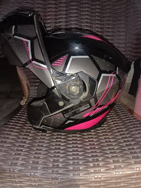 helmet 5