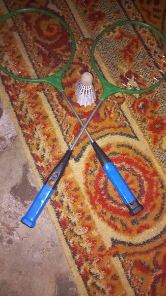 racket shatl and bat good condition 0