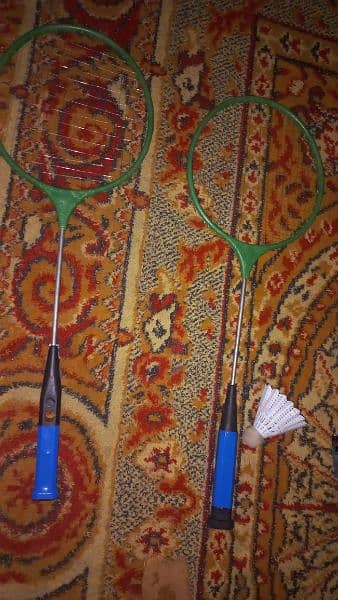 racket shatl and bat good condition 1