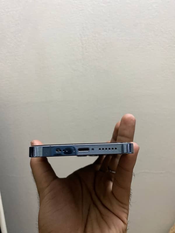 13pro max ( sierra blue) 128gb Factory unlock  No pta  89% 6