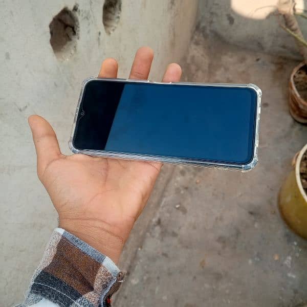 vivo y 17s || 10 by 10 condition ||6/128 0