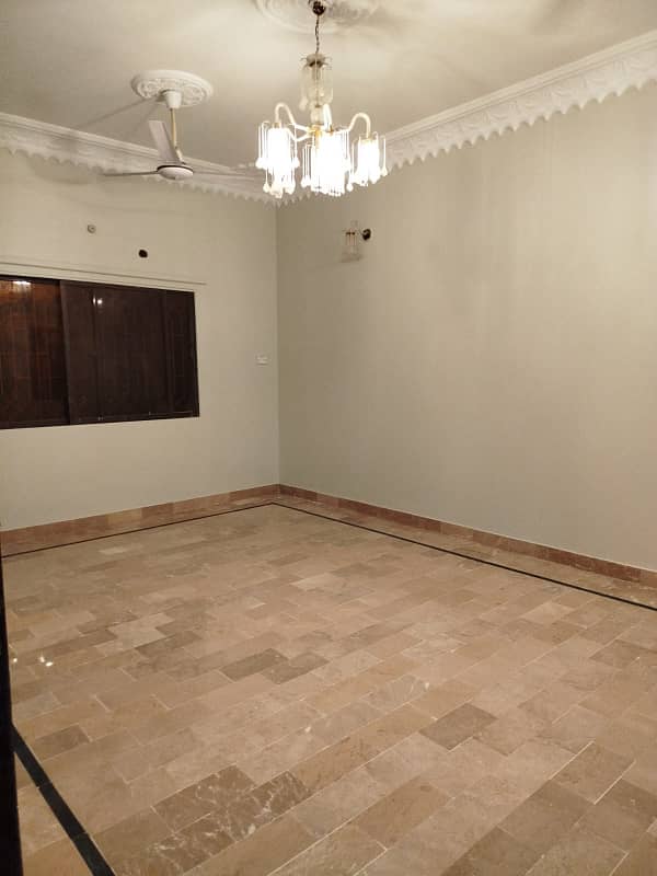 Commercial Portion For office space Ideally Located Office Of 240 Square Yards Is Available For rent In Karachi 8