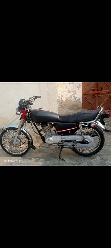 125 2016 model good condition 0