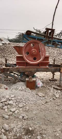 jaw crusher 9" x 24" , convaior 2 size 20' & 30' with two motor gair