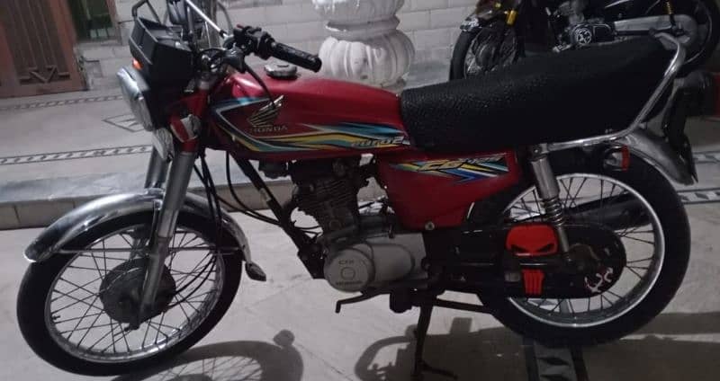 Honda CG 125 model  2018 B purchase date 18 November 2018 3