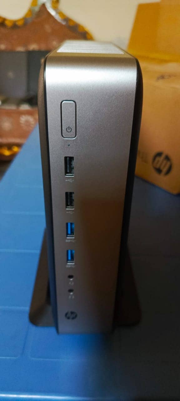 Hp Thin client T-730 / 128 GB SSD / 1GB graphics card 0