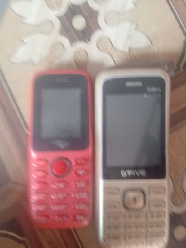 keypad phones itel and g five all OK 03180257510 0