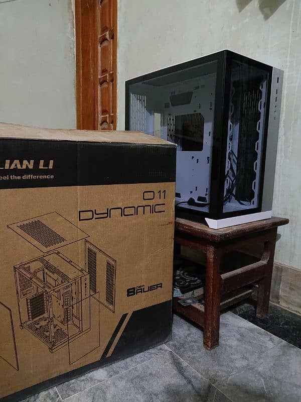 lian li dynamic with sl120 fans 0