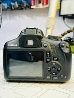 Canon 2000D with 18-55 STM lens