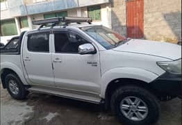 Toyota Hilux 4x4D 2017