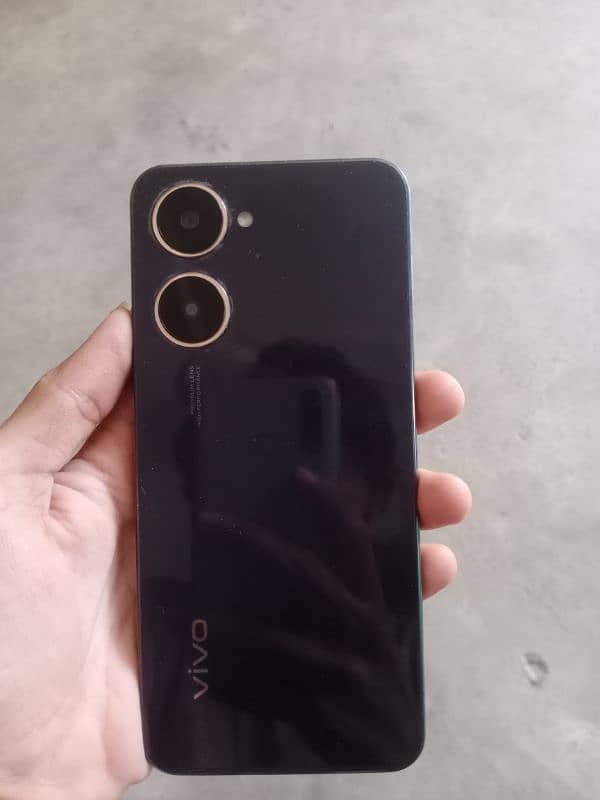 Vivo Y03 0