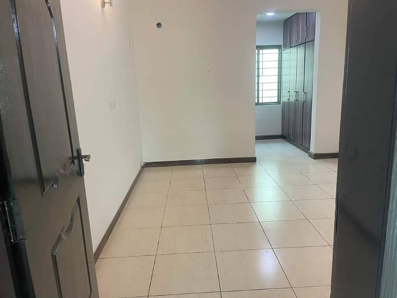 Don'T Miss Out This Beautiful Apartment (For Rent) 4