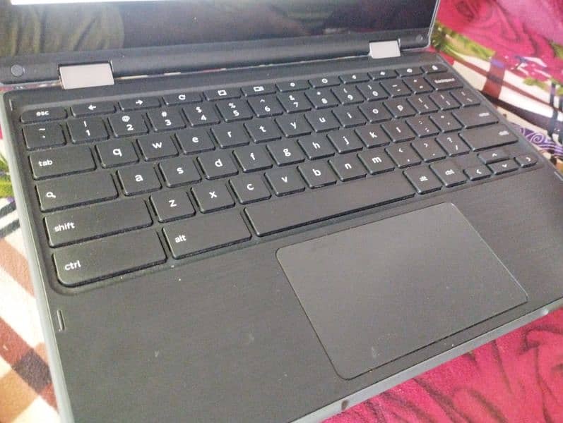 Lenovo Chromebook 300e 2nd Generation MTK 2 ghz 4Gb ram 32 Gb storage 7