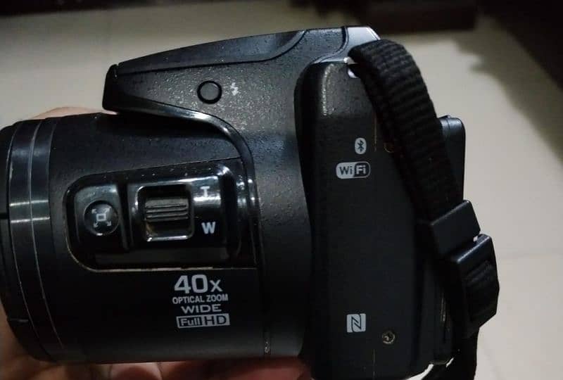 canon Coolpix B500 4