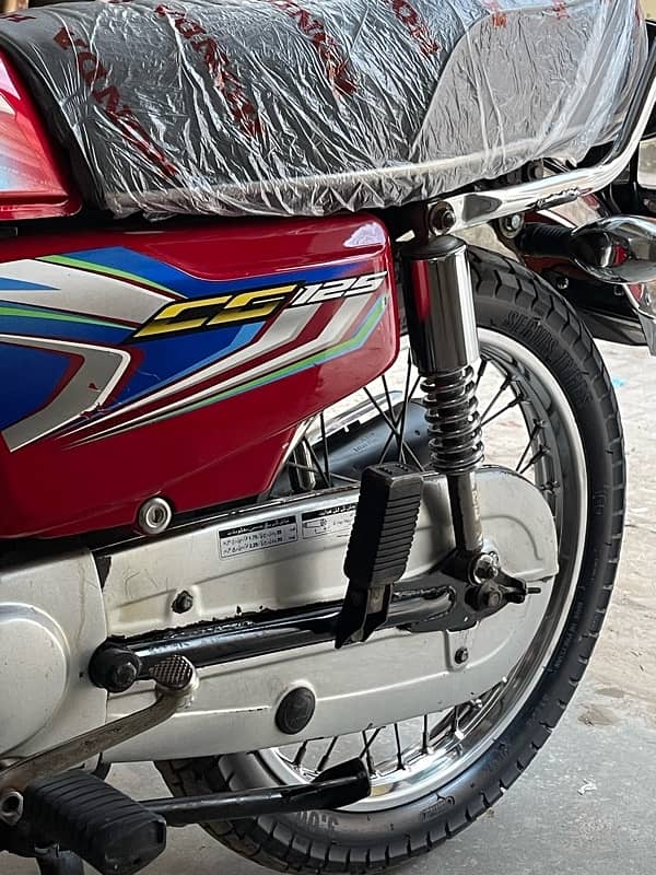 Honda CG 125 2022 Model Karachi Number 9