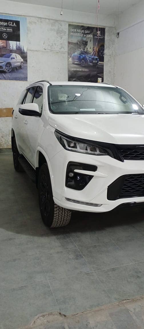 Toyota Fortuner Grs 2024 1