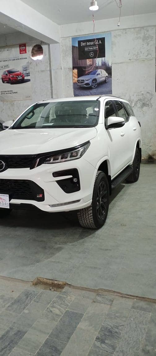 Toyota Fortuner Grs 2024 3