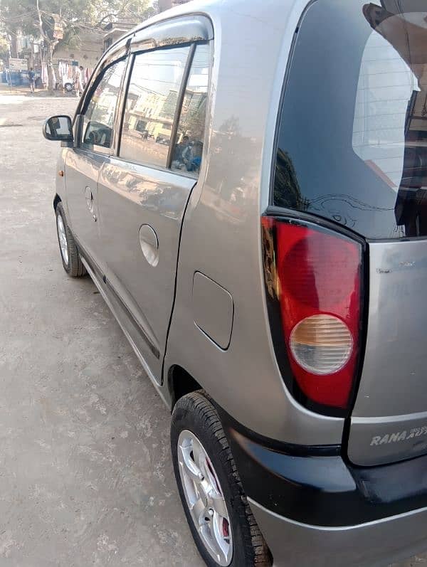 Hyundai Santro A one condition 2006 home use car 8